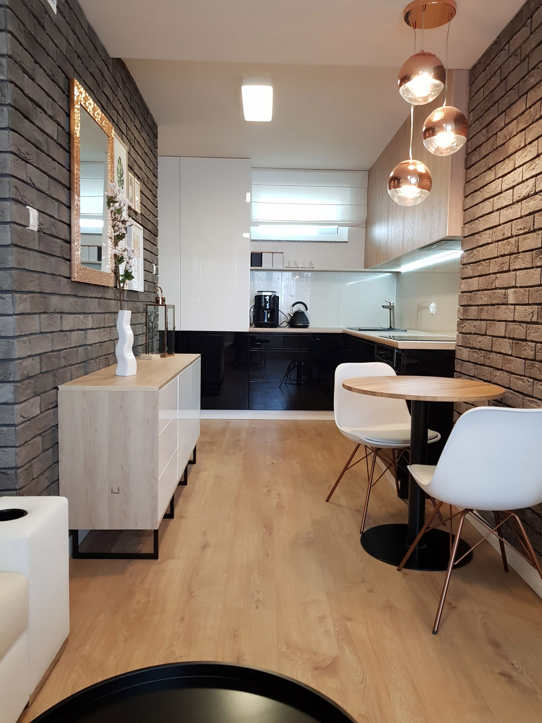 Kawalerka_salon wid 6