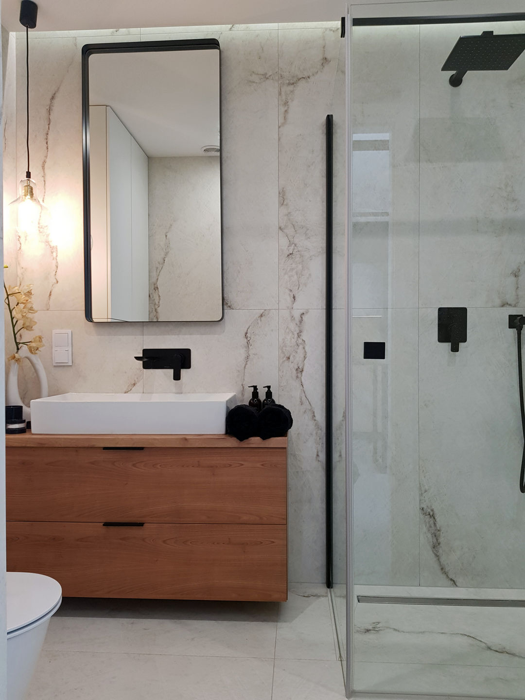 Mieszkanie loftowe_łazienka_widok 1