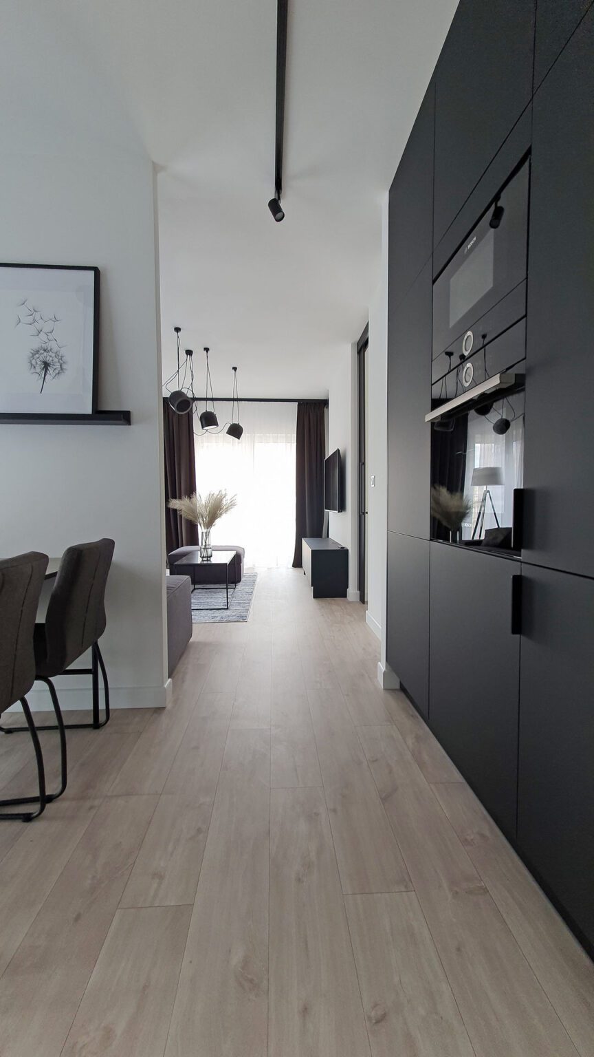 Mieszkanie monochrome_kuchnia z jadalnią wid 4