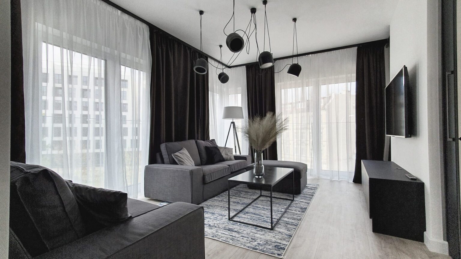 Mieszkanie monochrome_salon wid 3