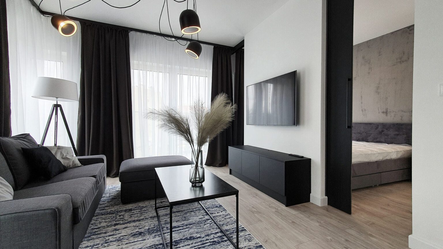 Mieszkanie monochrome_salon wid 6