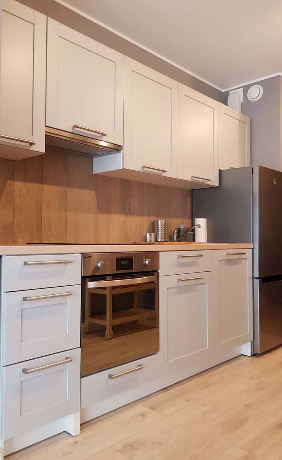 Mieszkanie wakacyjne w Karpaczu_aneks kuchenny wid 1