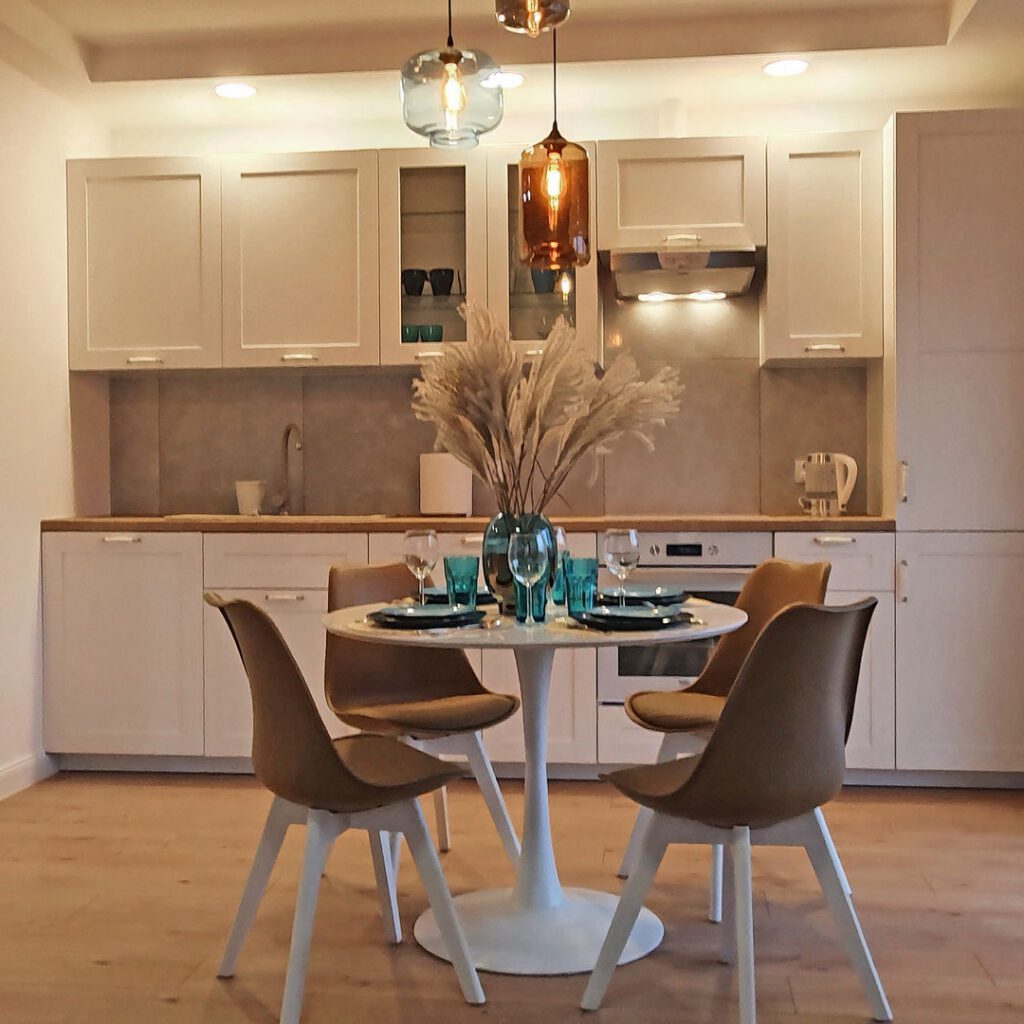 Mieszkanie wakacyjne w górach_salon_widok 6