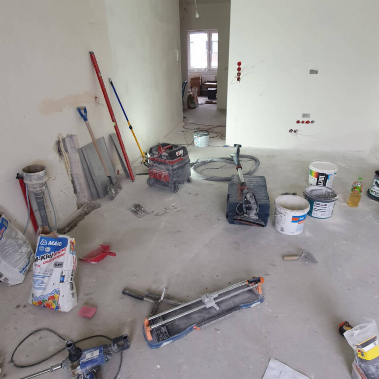 Materiały budowlane na remont mieszkania – co kupić samodzielnie?