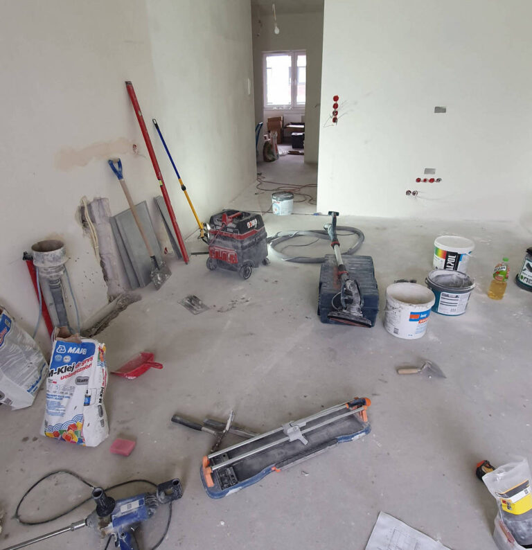 Materiały budowlane na remont mieszkania – co kupić samodzielnie?